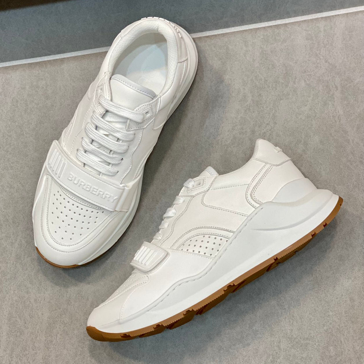 TB sneakers 1824101707