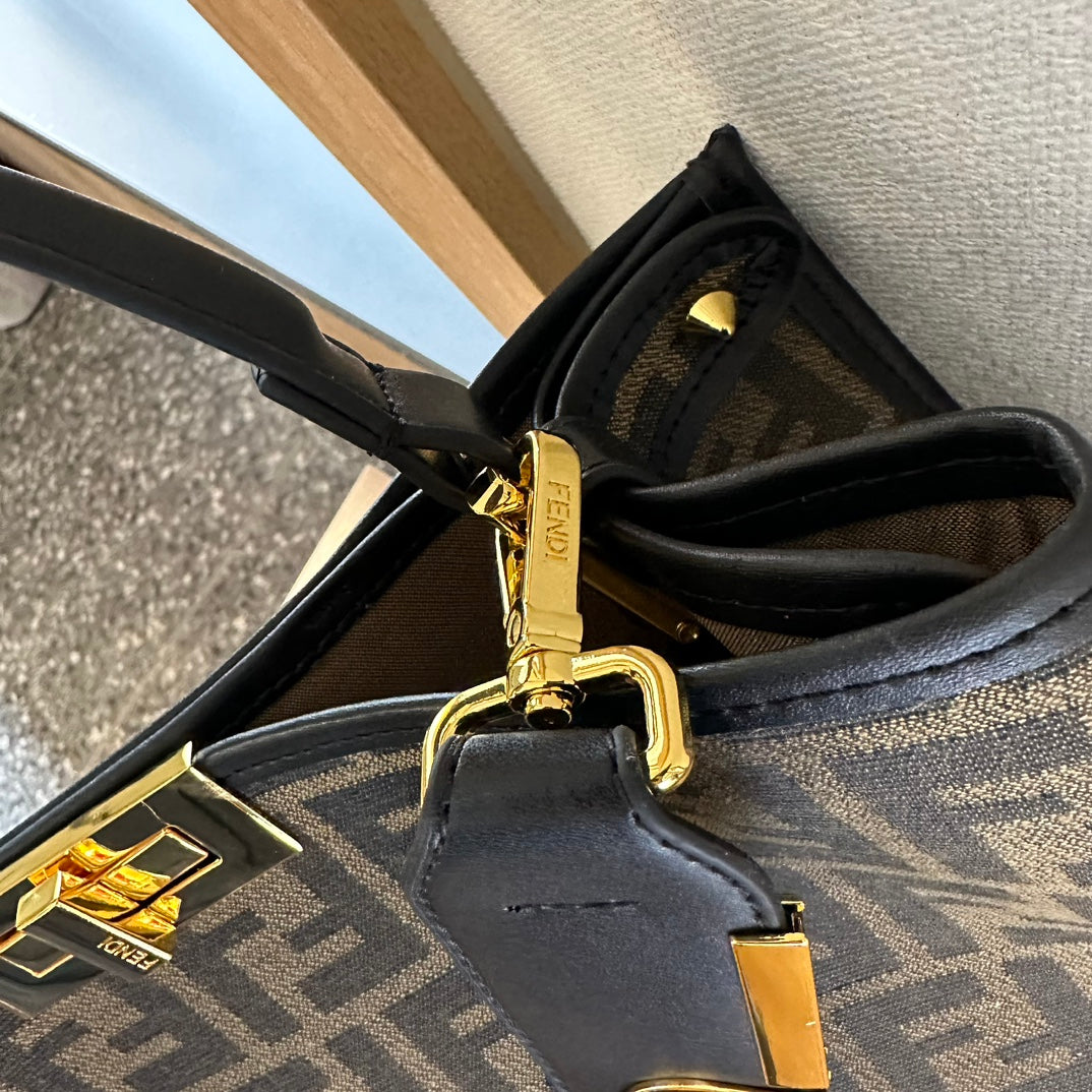FD Peekaboo X-Lite bag 1824062410