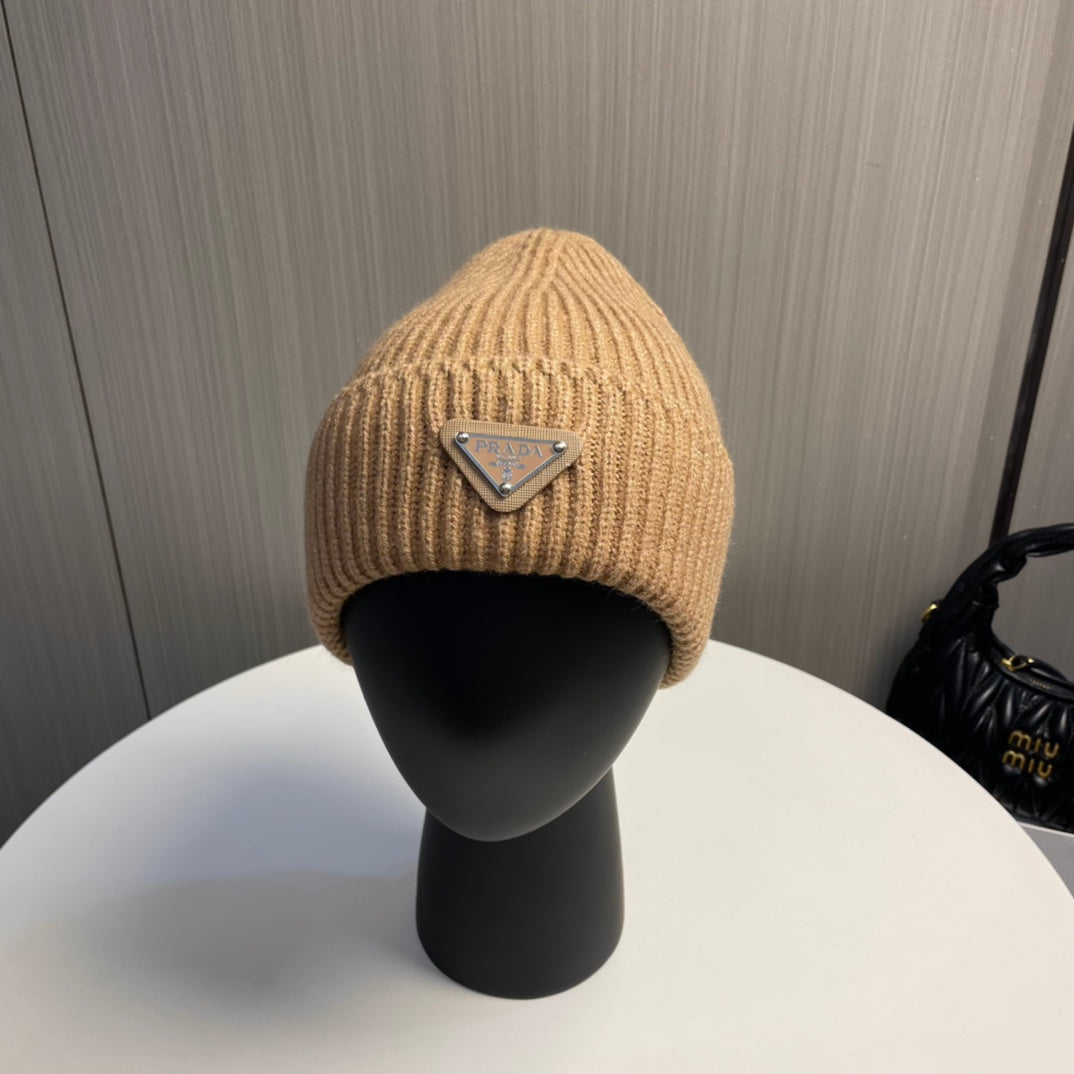 PR Wool and cashmere beanie 1824101611