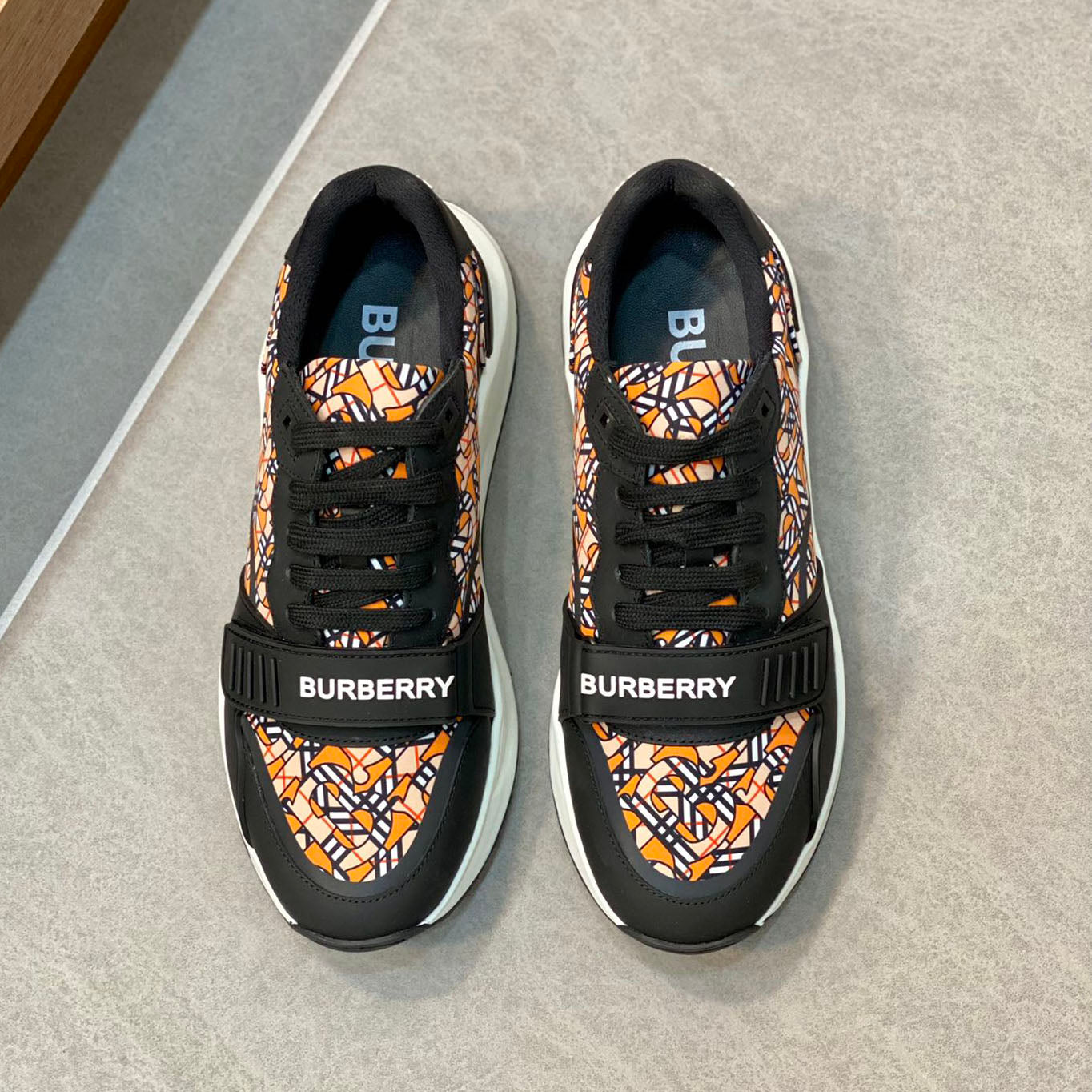 TB sneakers 1824101707