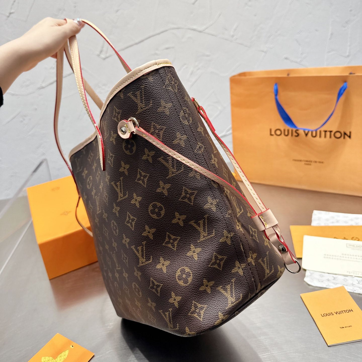 Handmade Leather Loop Handbag Onthego