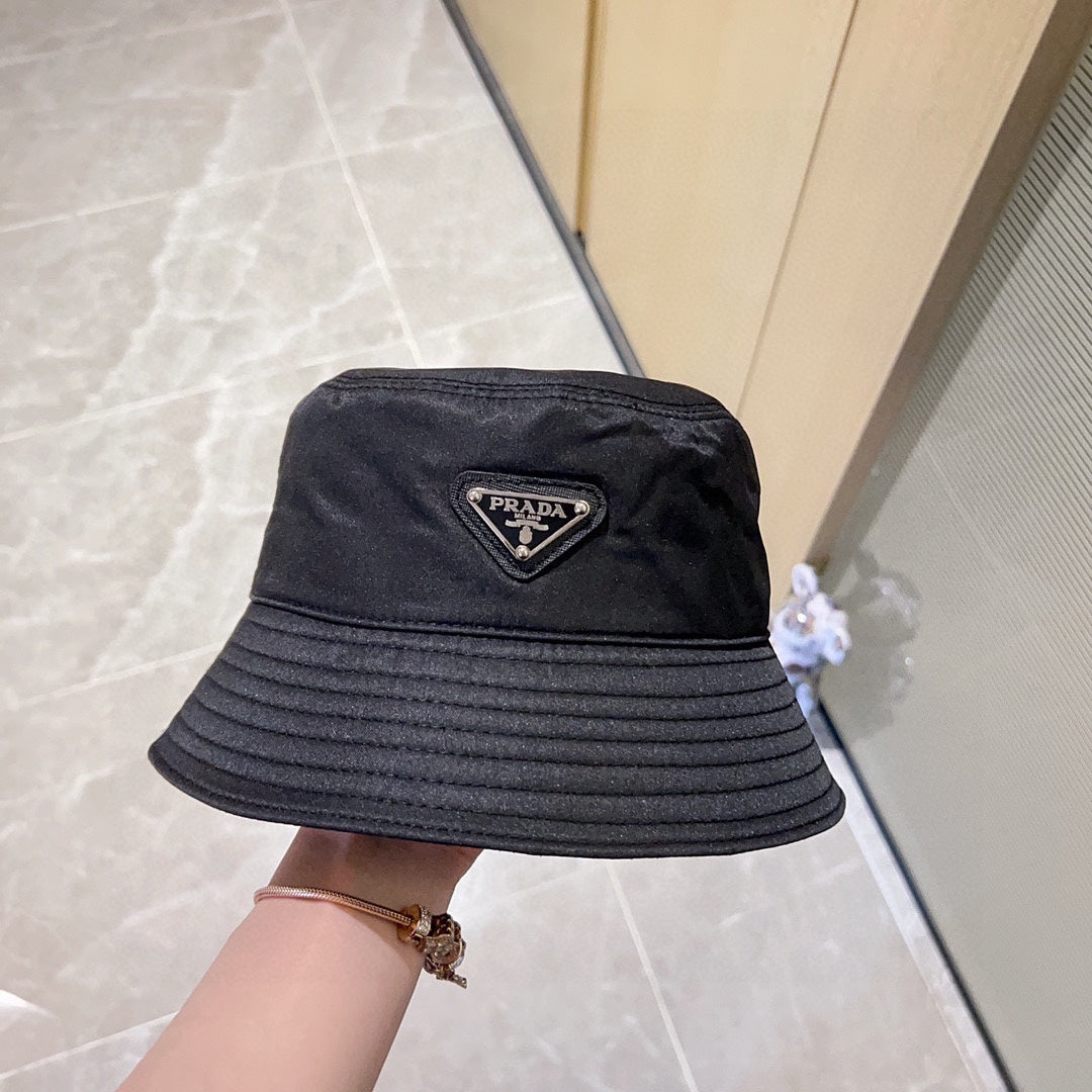 P bucket hat XC1823092706