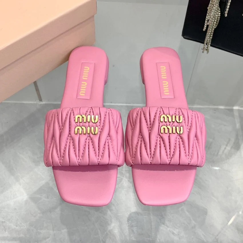 New flat bottom lambskin sandals and slippers 1024062607