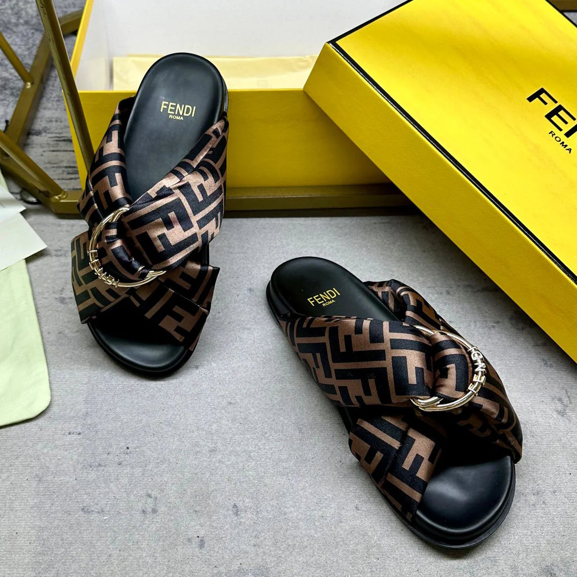 Newest Double Strap Flat Sandal Slippers 1025040202