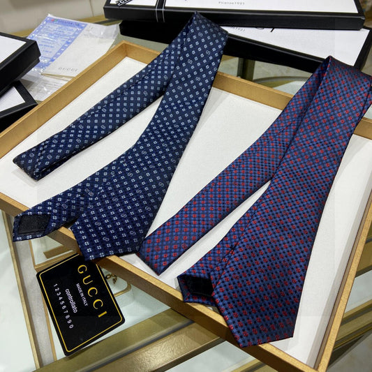GG four-leaf clover tie 1824060503