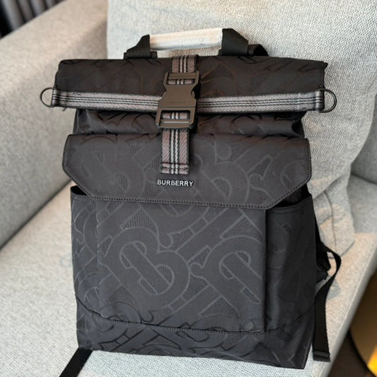 New fashion versatile bag backpack 1024011212