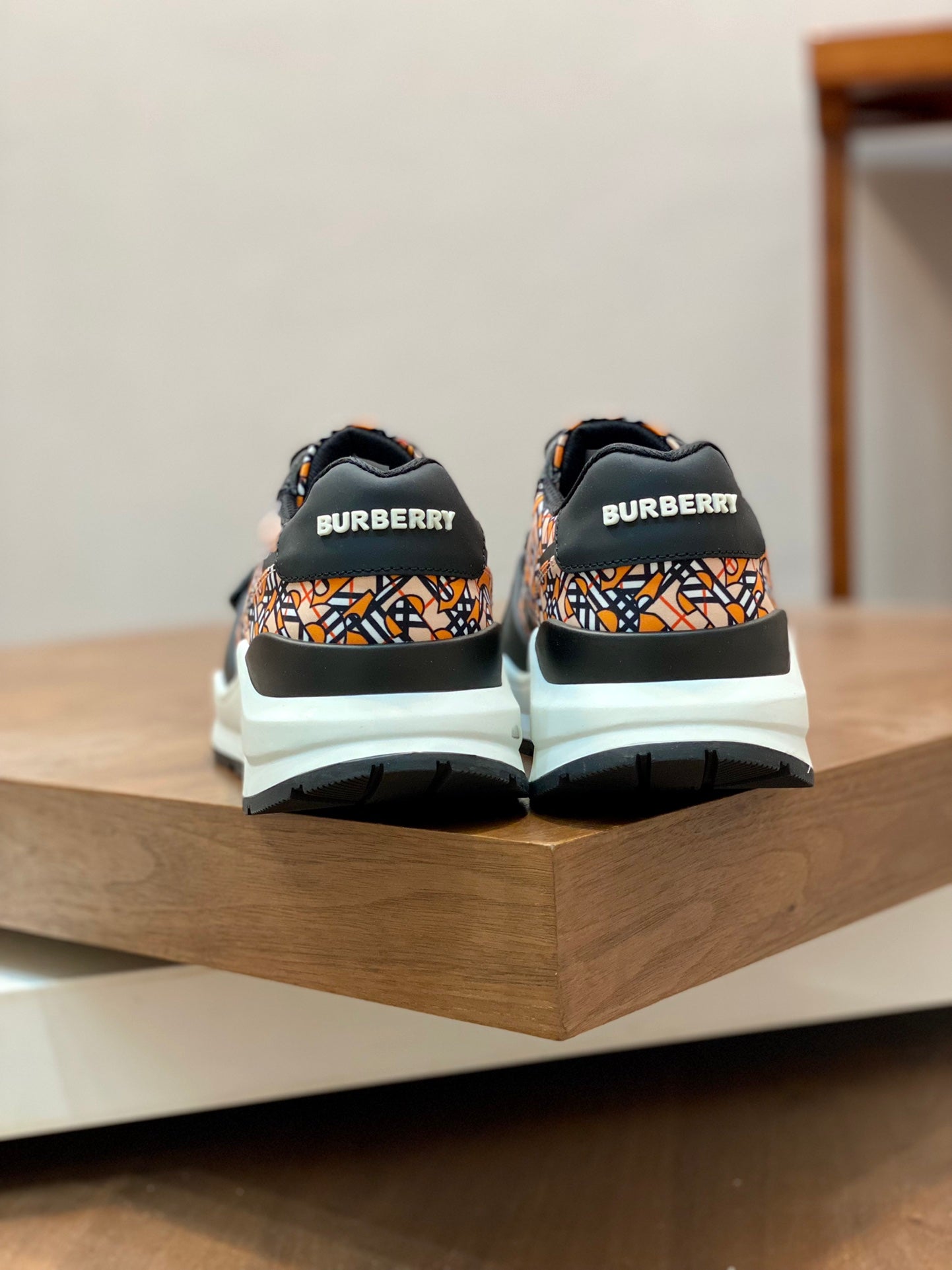 TB sneakers 1824101707
