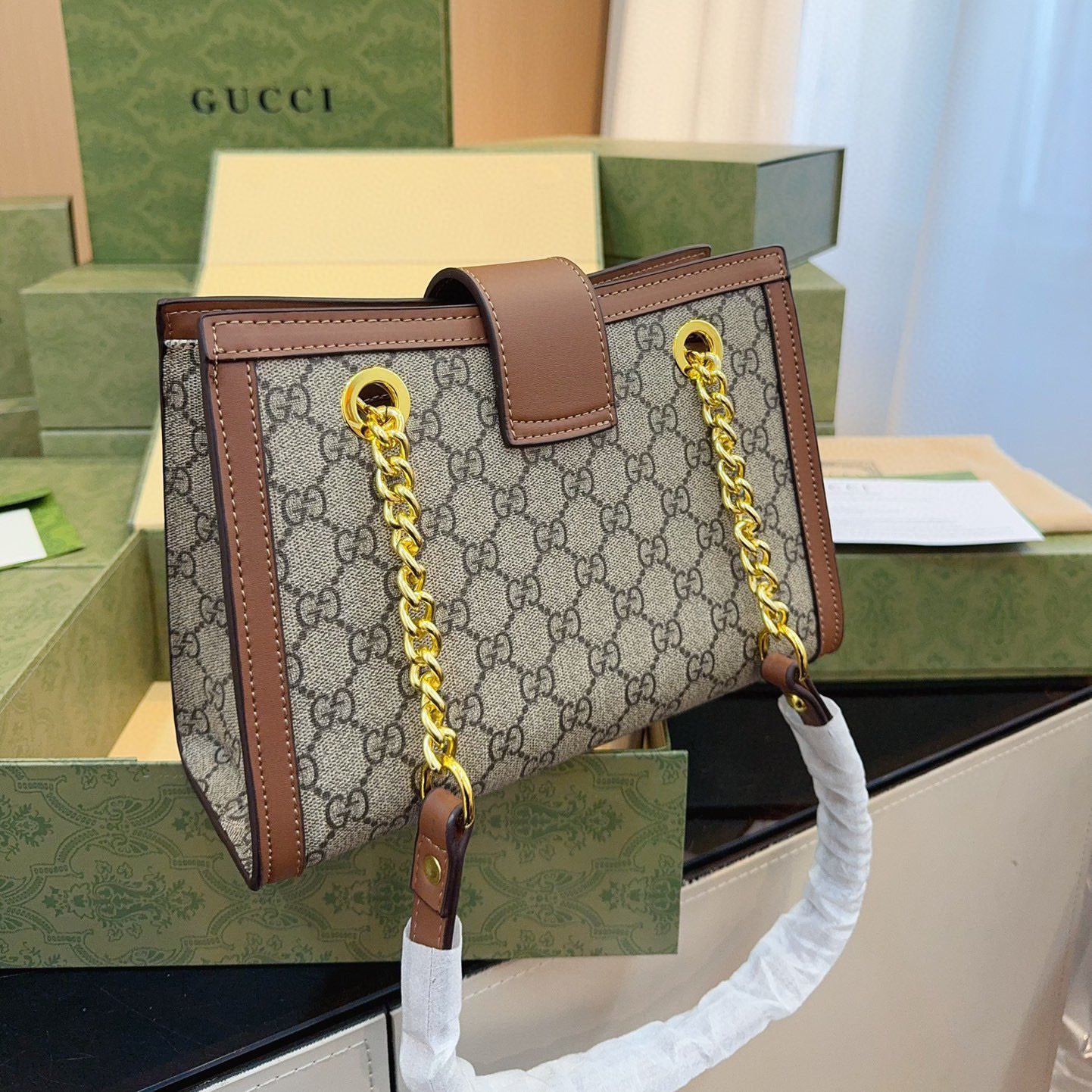 New Padlock chain shoulder bag 1824042110