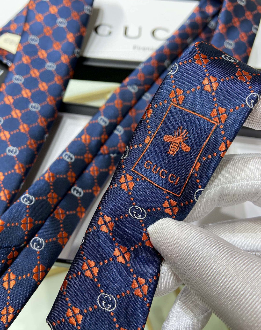 GG four-leaf clover tie 1824060504