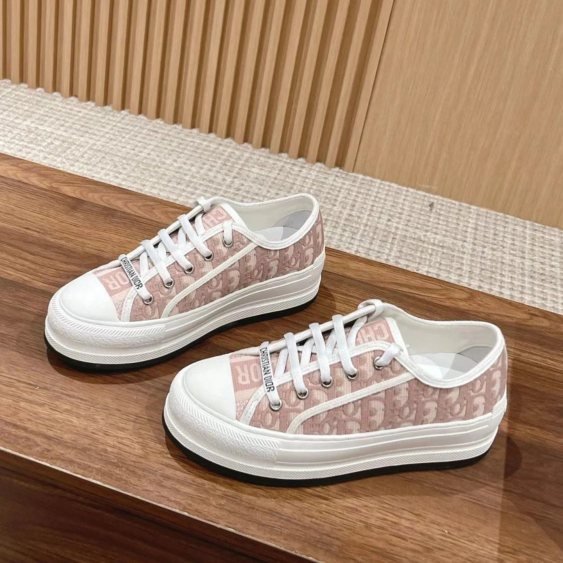 Embroidered Canvas New Genuine Leather Height Increased Thick-soled All-match Casual SneakersPD052412403
