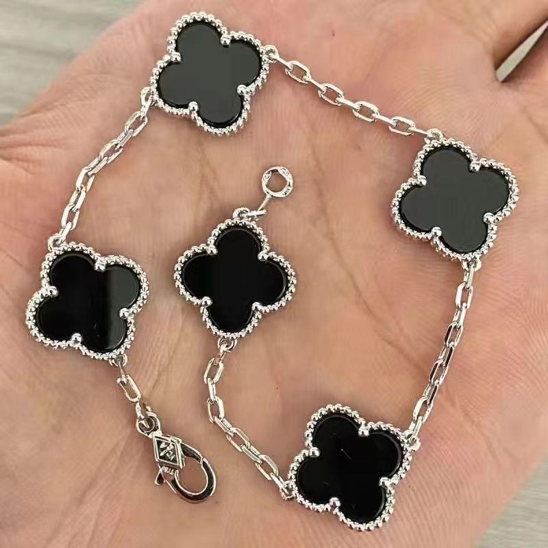 Versatile And Sophisticated Couple Bracelet 1024022615