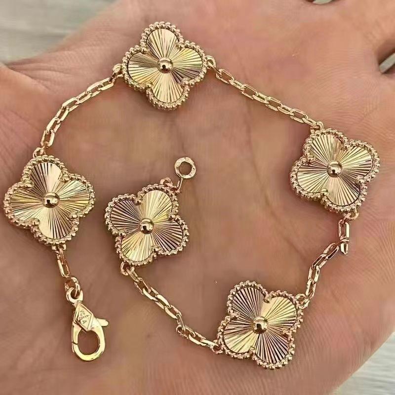 Versatile And Sophisticated Couple Bracelet 1024022615