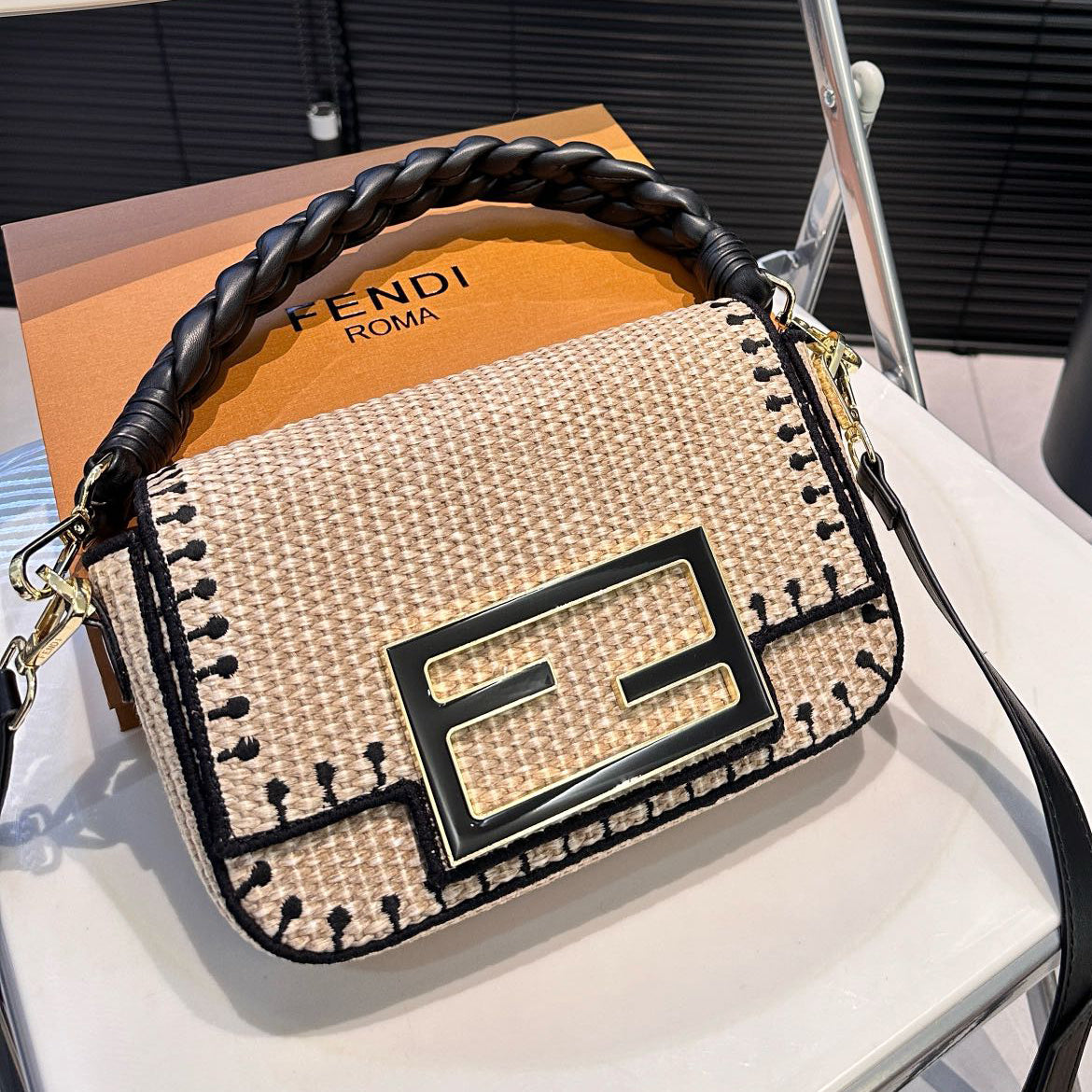 FD summer fashion woven clutch 0724041116