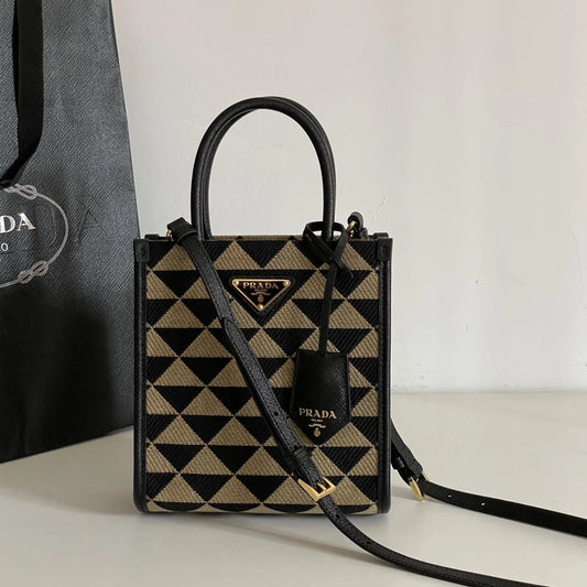 New Fashion Versatile Handbag 1023122818