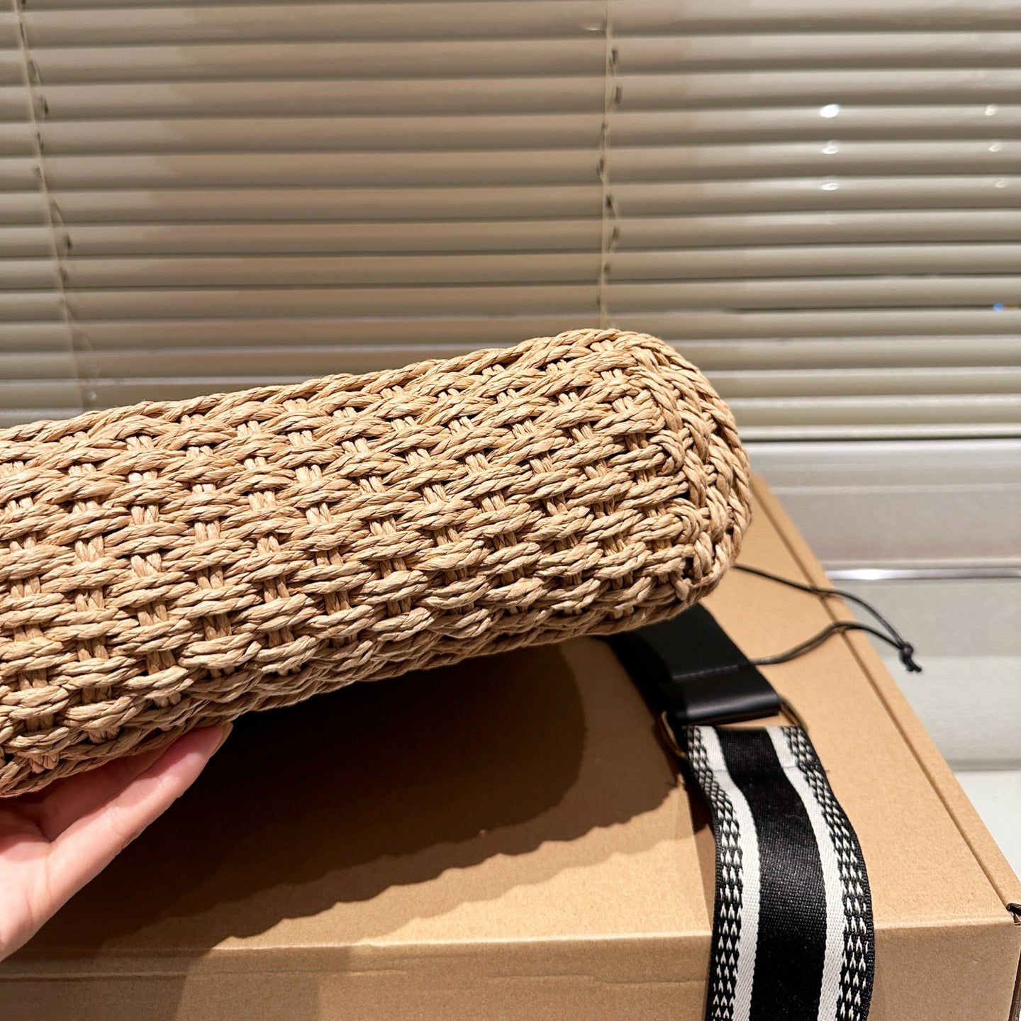 D straw basket bag 1824040205