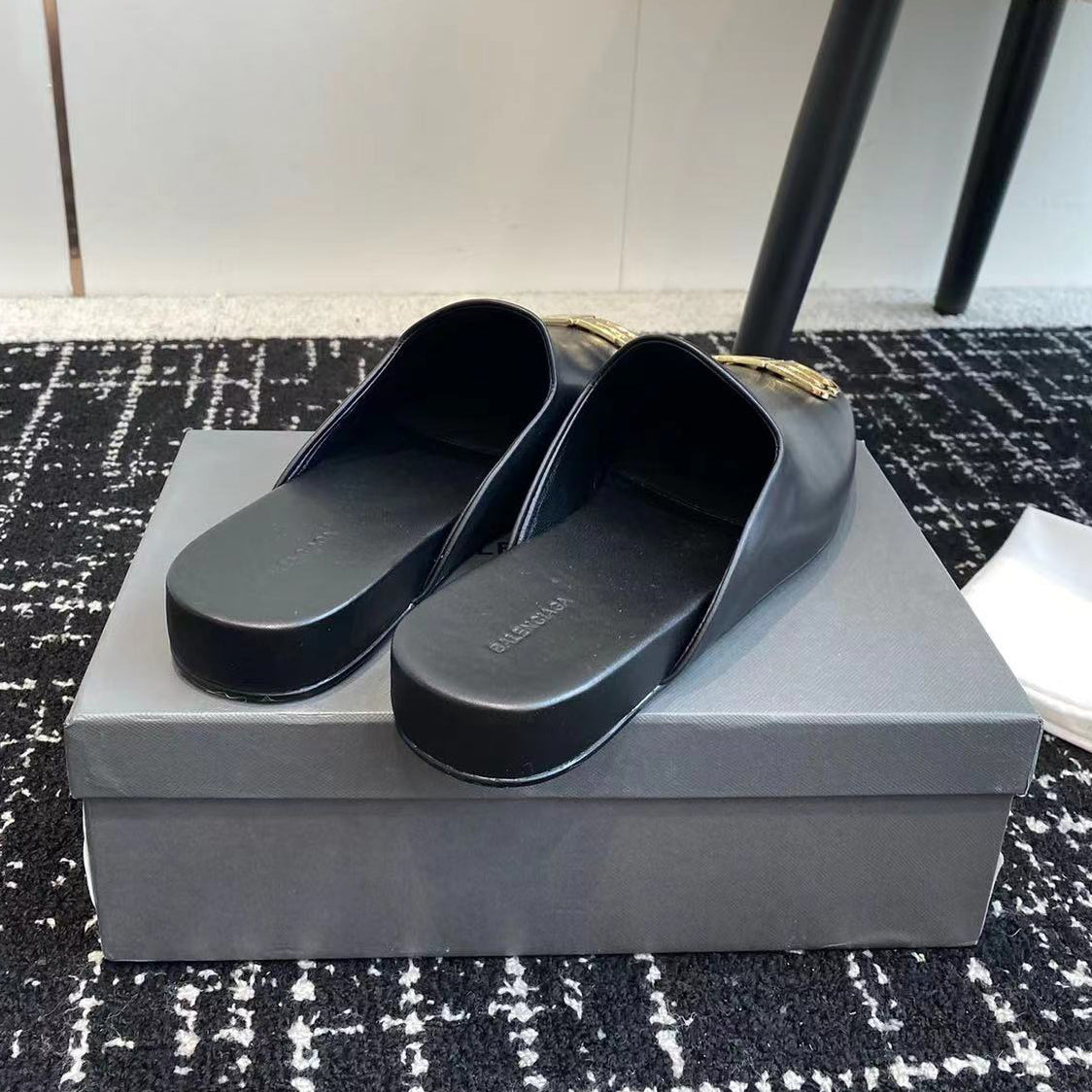 BB slippers 1824090902