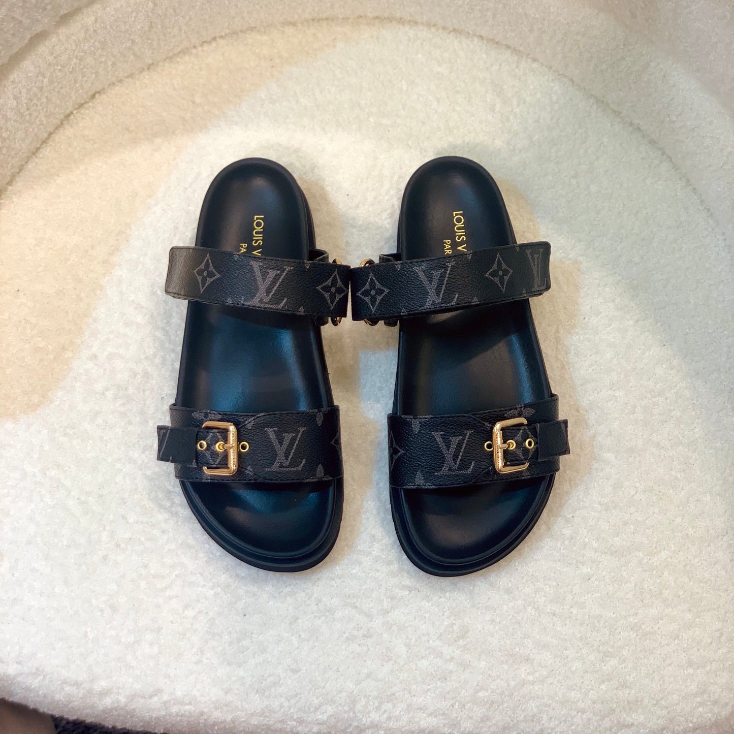 New Fashion Leather V Logo Summer women's sandalsXC05202422713