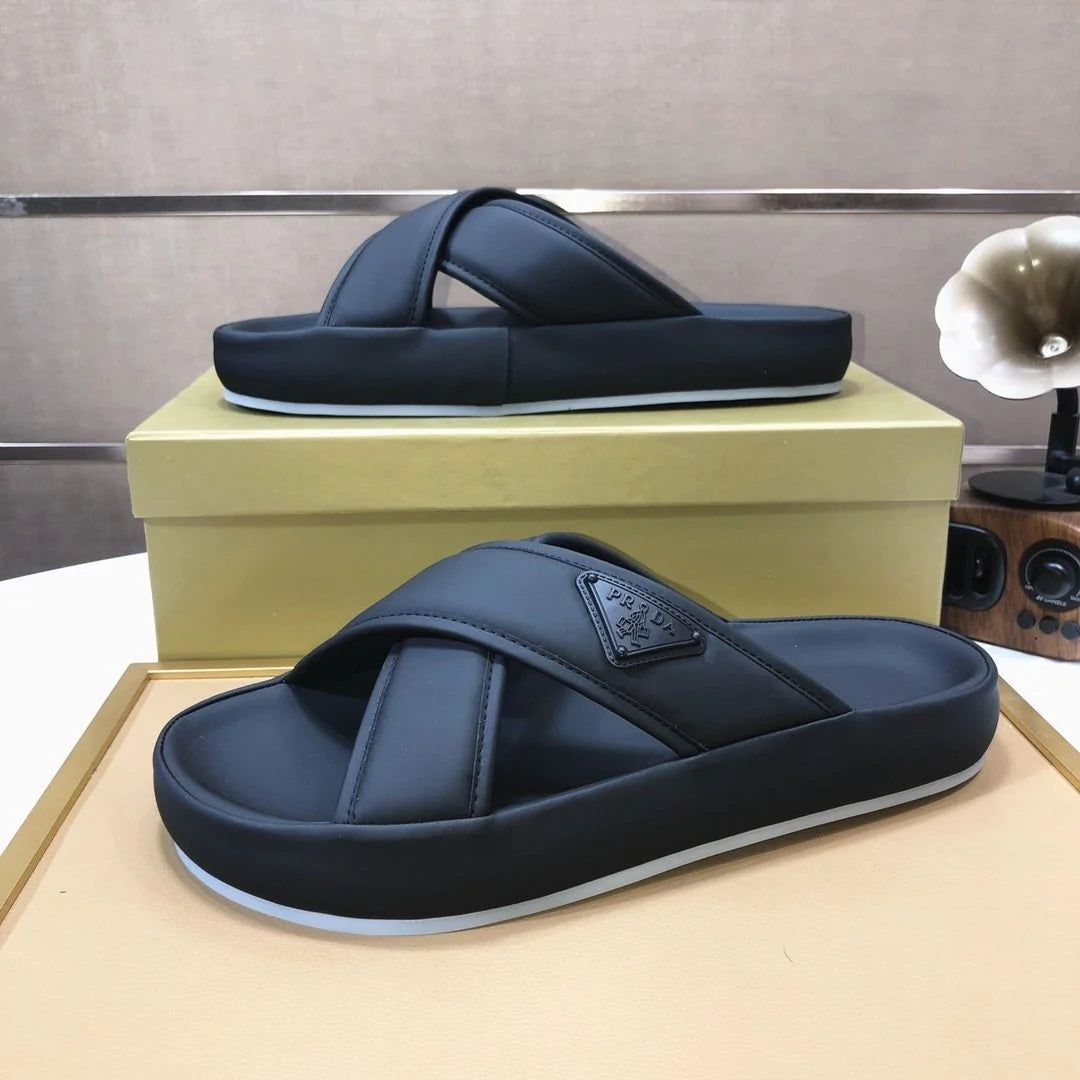 New Breathable Lightweight Slipper 1024032123