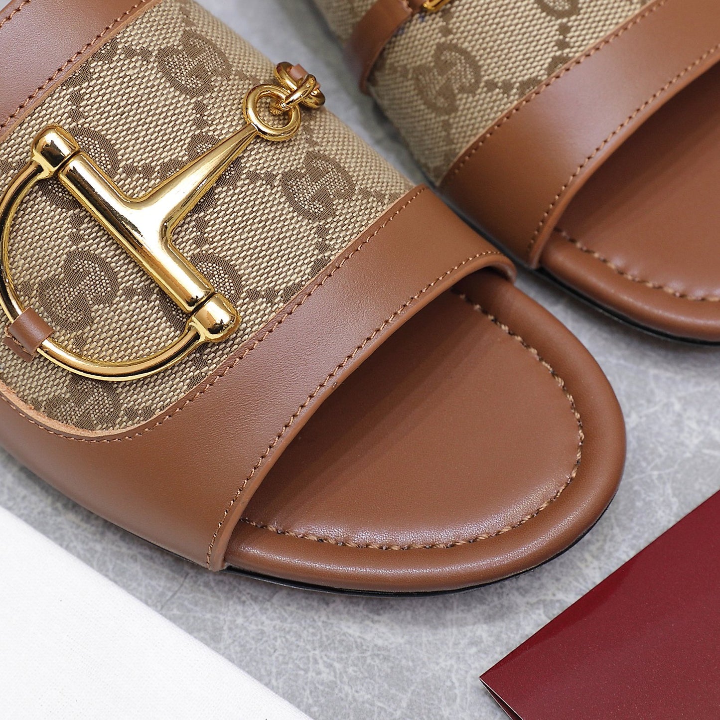 GG 25ss D-shaped chain buckle slippers 1825042512