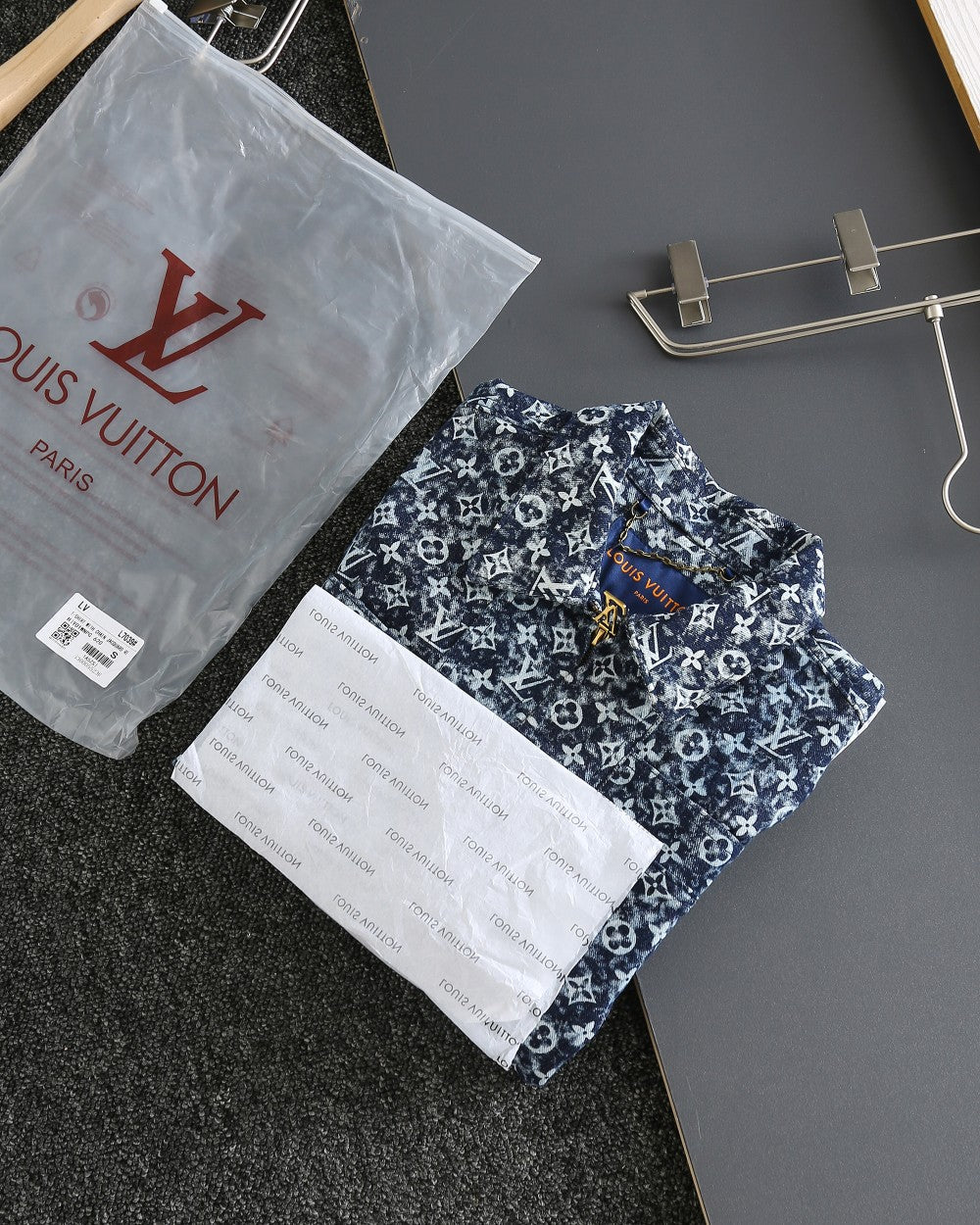 washed distressed denim jacket XC0823102303