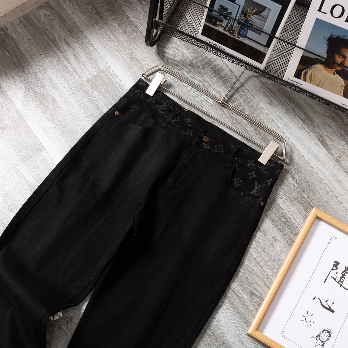 LV Washed stretch jeans 1825051402