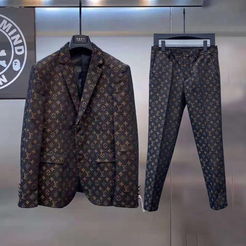 trendy print suit 3