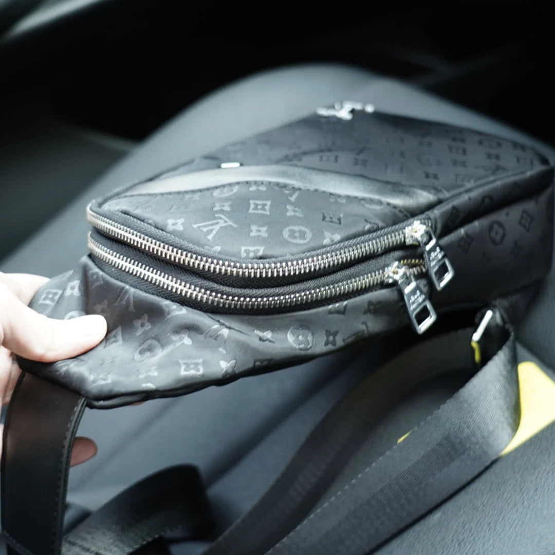 New fashion and versatile men's chest bag 1024032705