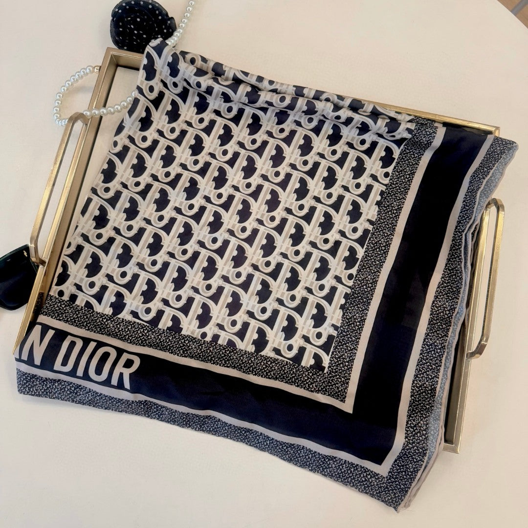 CD Silk scarf 1825022702