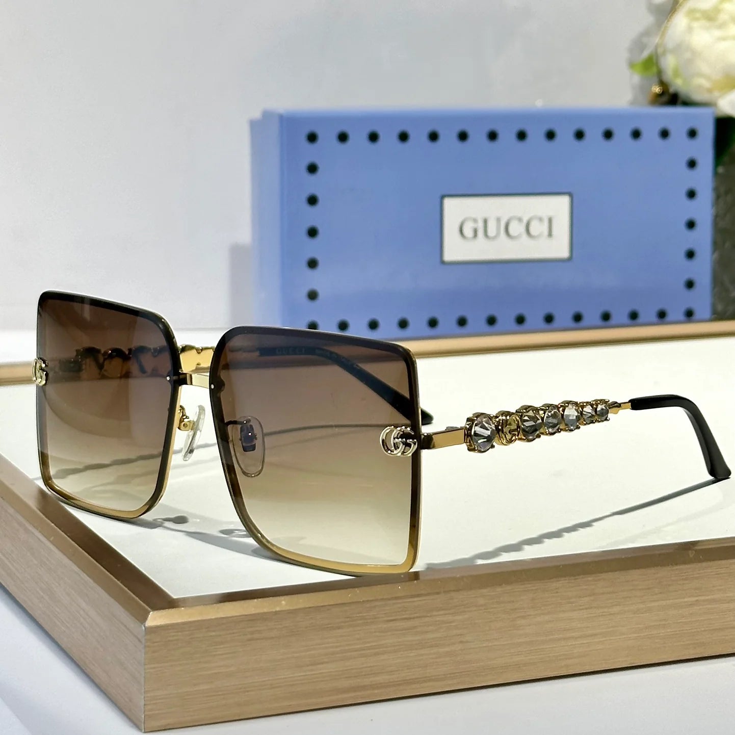 Fashionable Sunglasses 1925022401