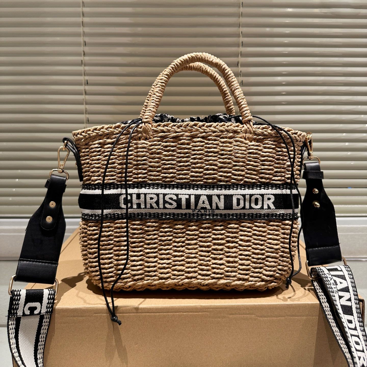 D straw basket bag 1824040205