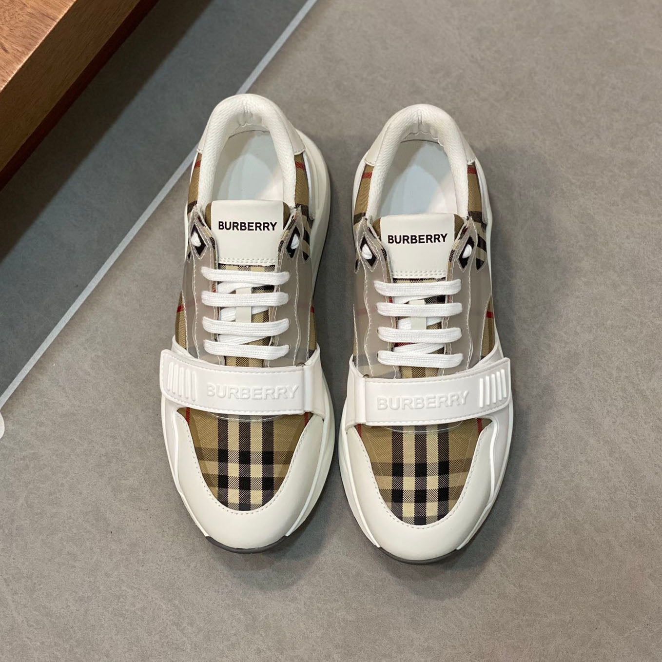 TB sneakers 1824101707