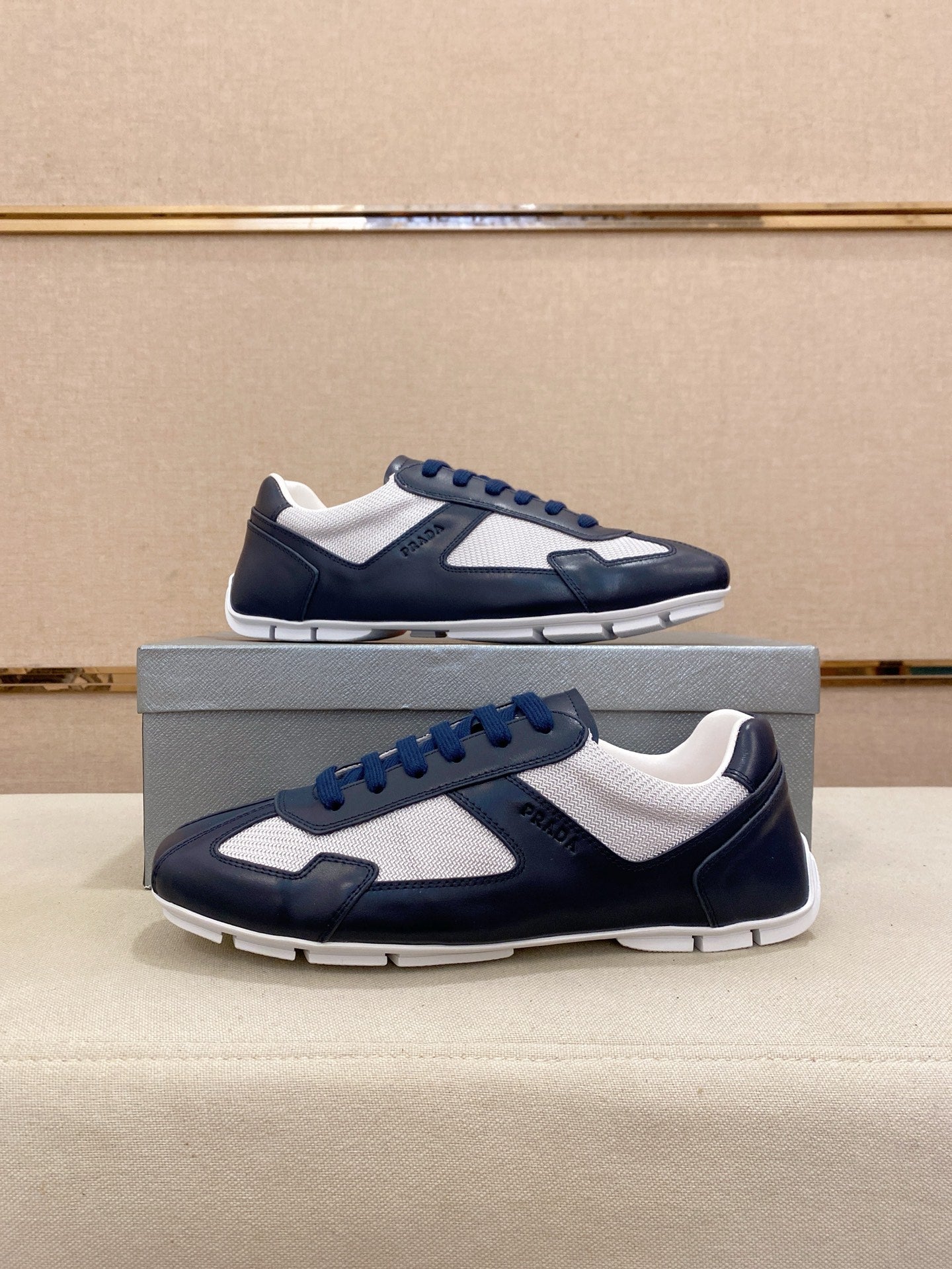 PR  sneakers 1825052022