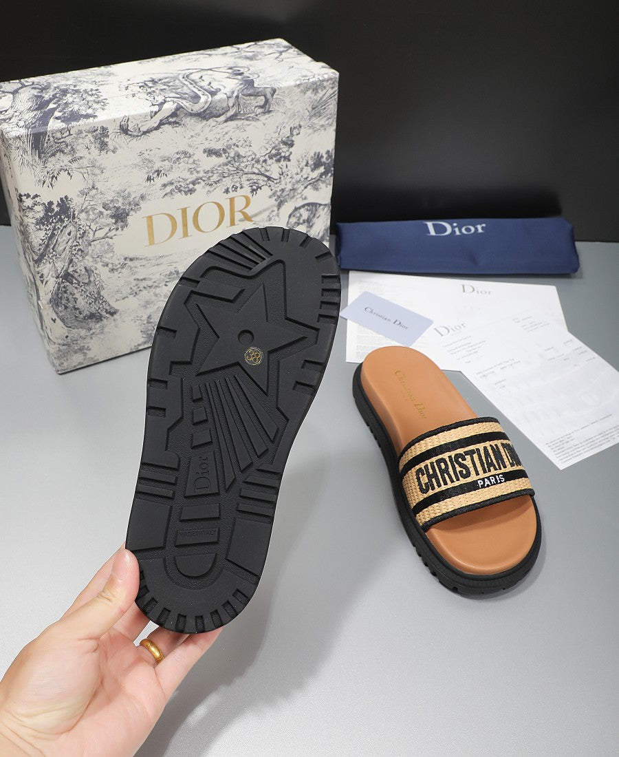 CD Slippers 1825052606