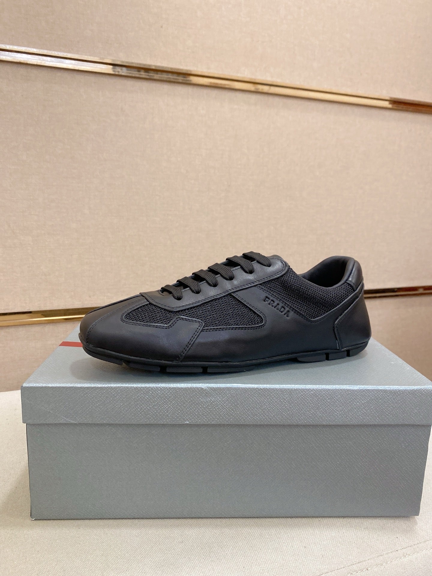 PR  sneakers 1825052022