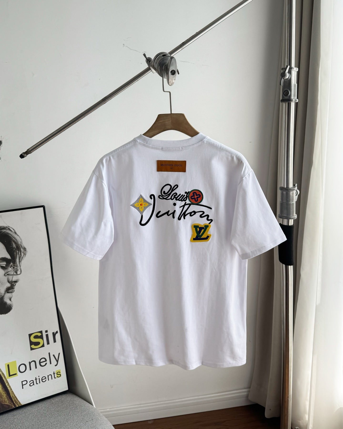 LV Unisex colorful floral embroidered T-shirt 1825052211
