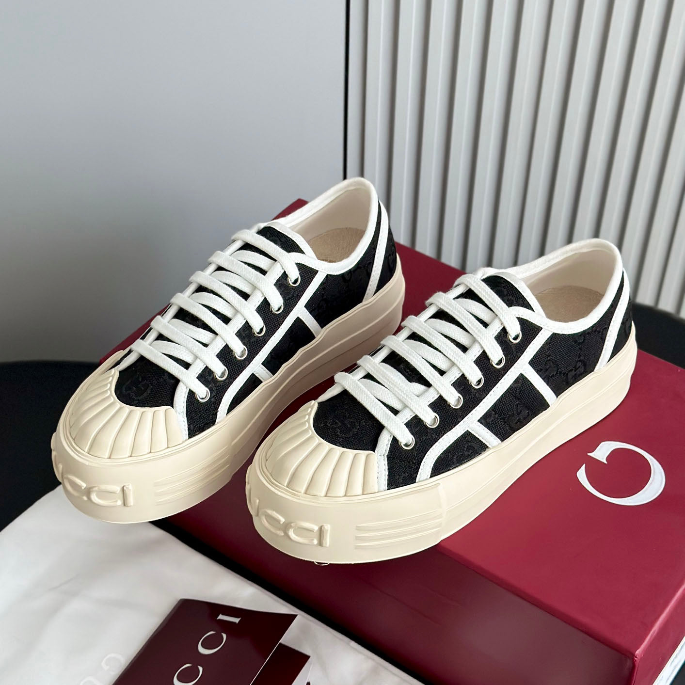 GG Women's chunky sneaker 1825040106