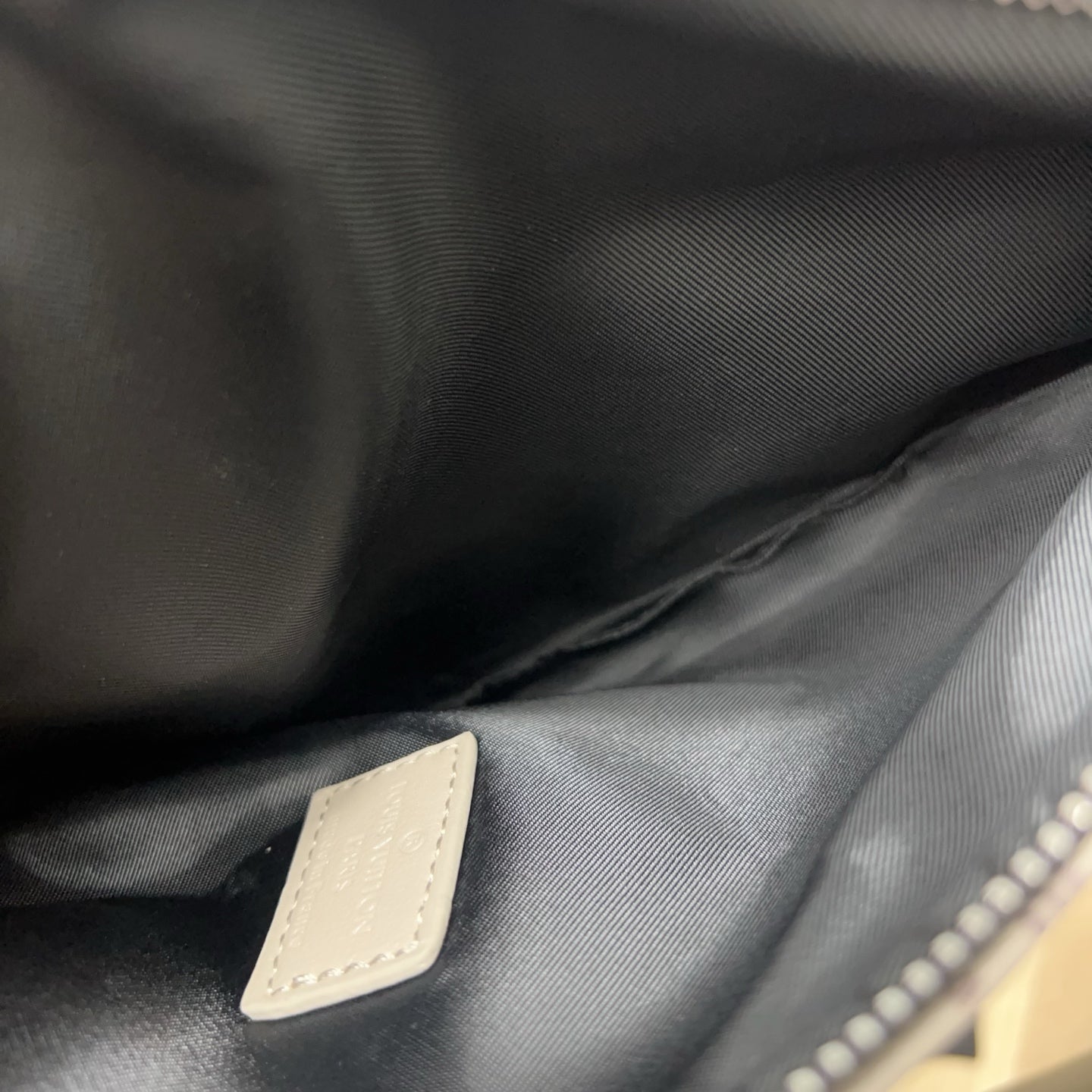 LV Shoulder bag chest bag 1825052316