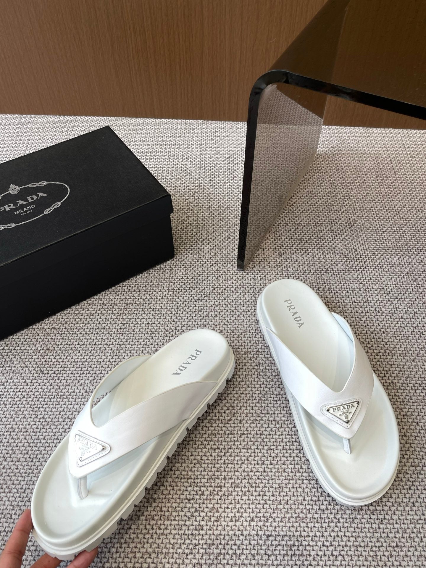 PR  slippers 1825052024