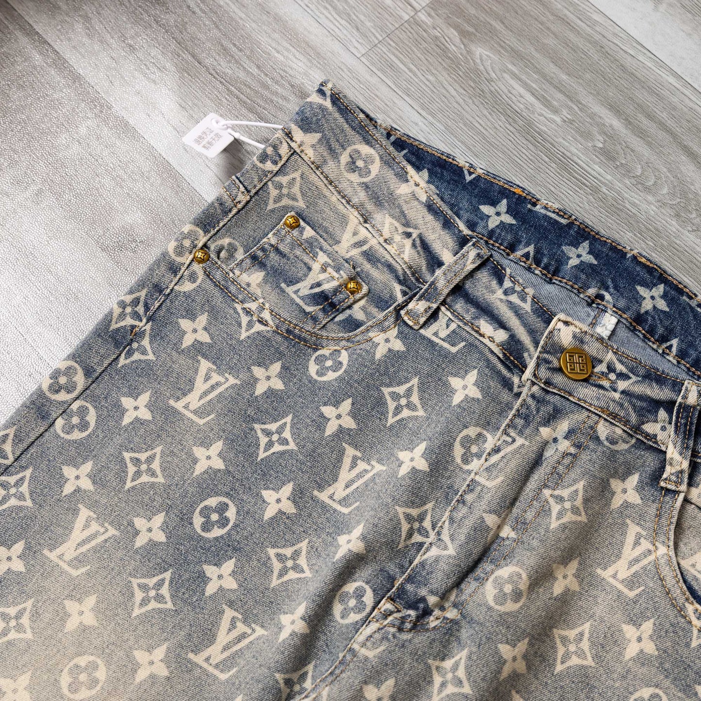 LV jeans 1825060604