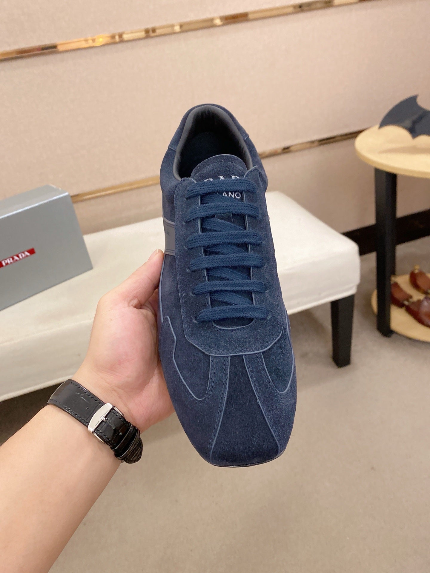 PR  sneakers 1825052023