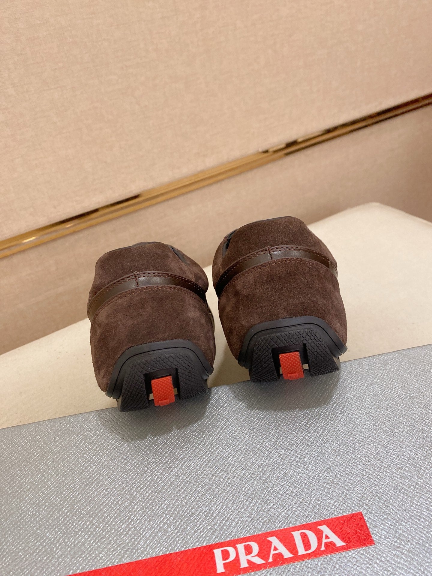 PR  sneakers 1825052023