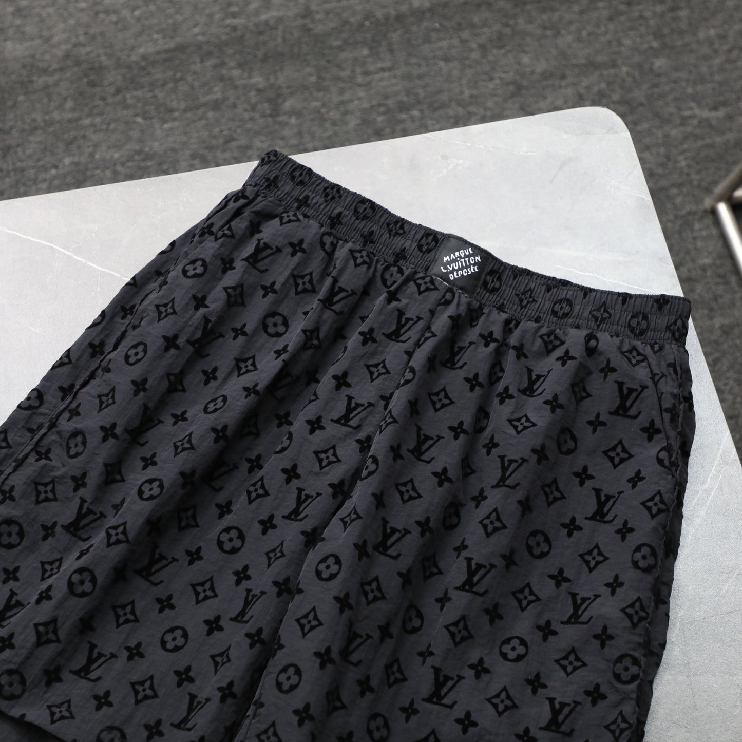 LV Jacquard Logo Casual T-shirt, Elastic Shorts 1825061817