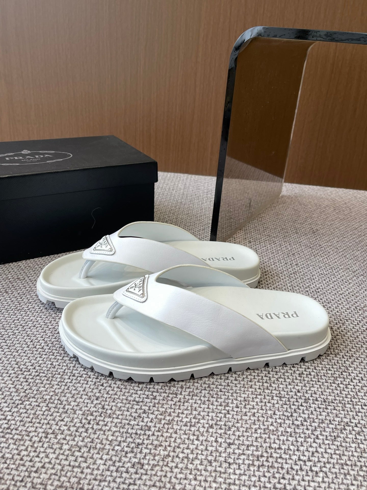 PR  slippers 1825052024