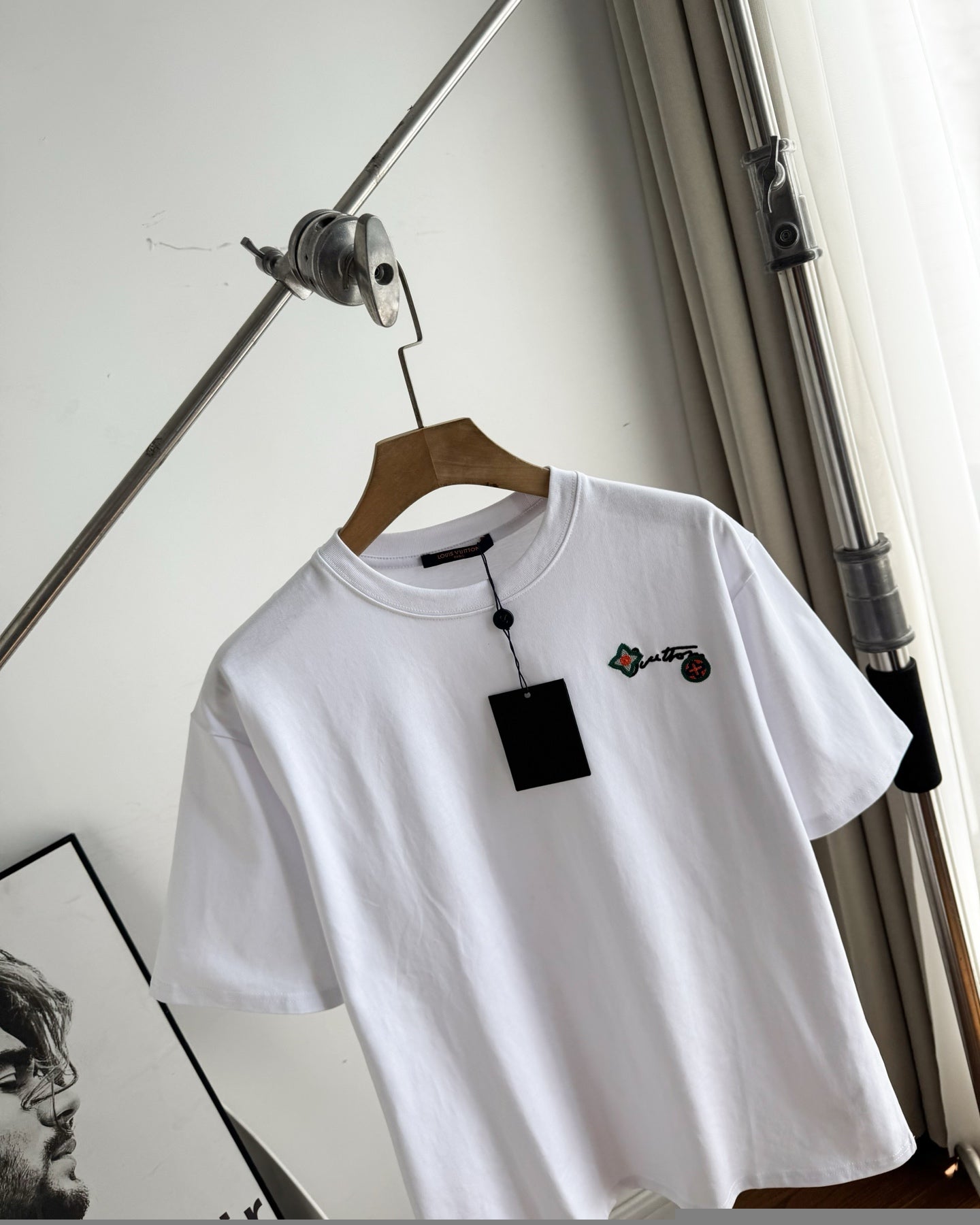 LV Unisex colorful floral embroidered T-shirt 1825052211